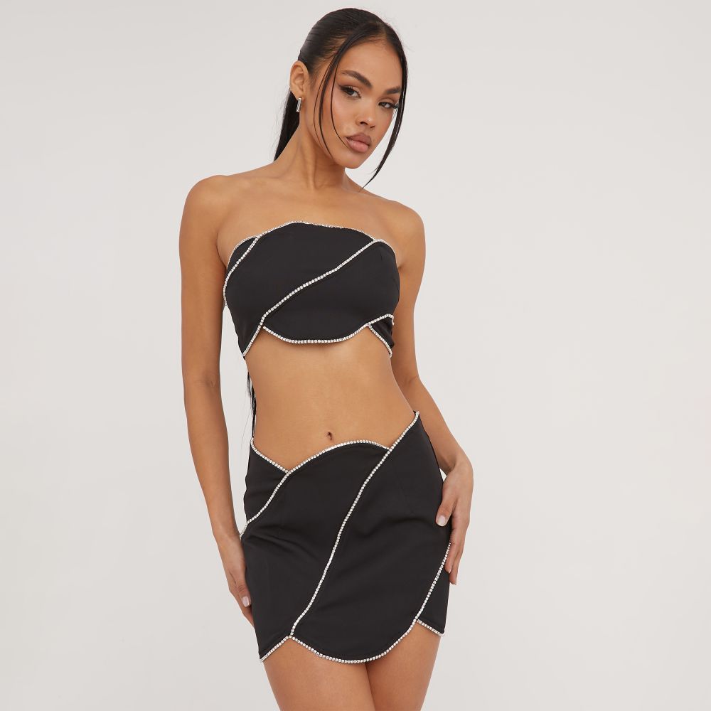 Strappy Contrast Tie Front Detail Cropped Corset Top In Black